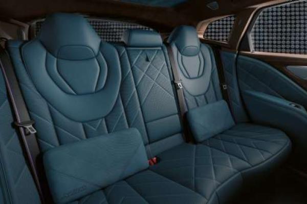 BMW XM | image 6